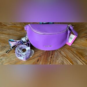 Purple never used sassy Jones bag. Still has tags attached